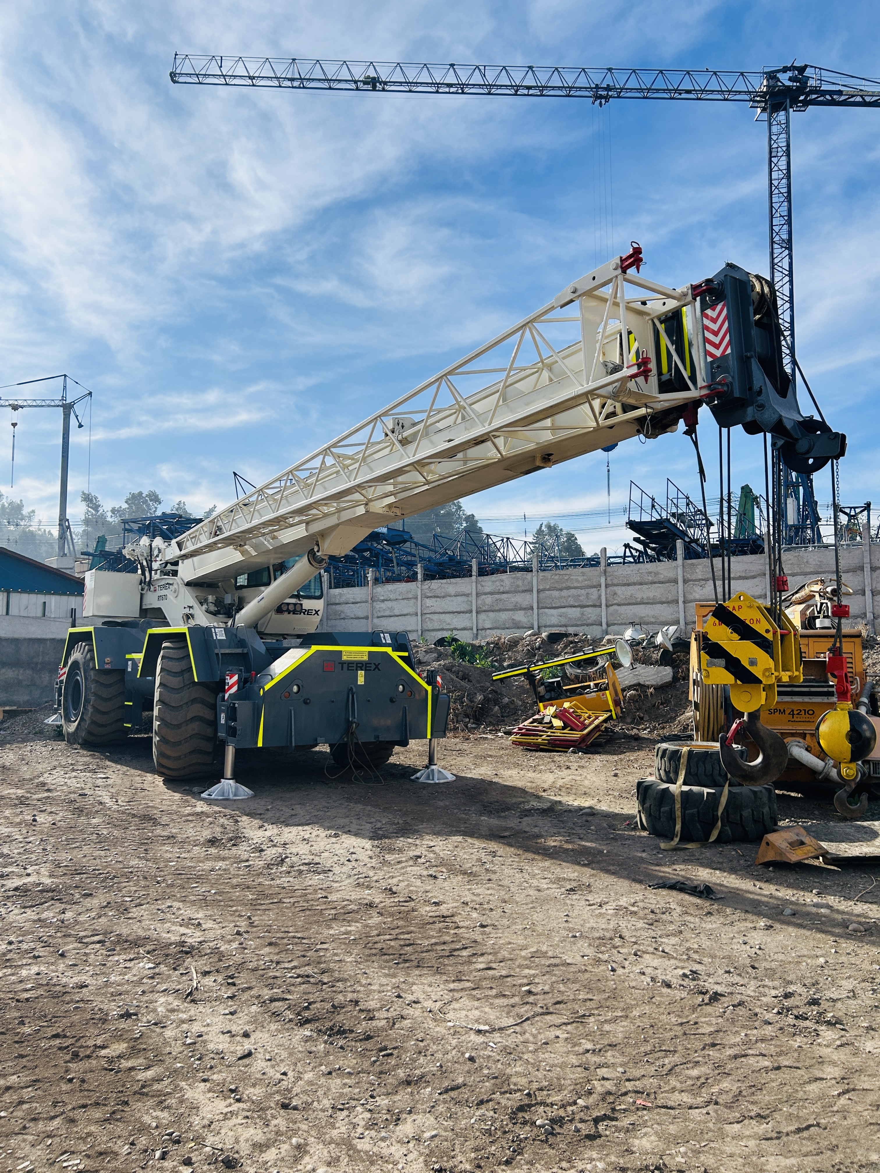 Grúa Terex RT670 2011